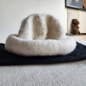 Vintage White Angora Rabbit Fur and Wool Hat – OS